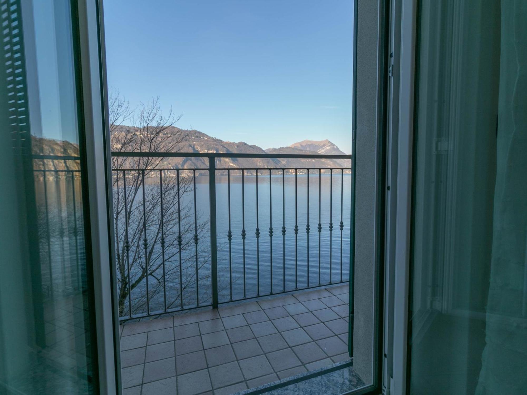 Villa Olcio - Al Lago Манделло-дель-Ларио Экстерьер фото
