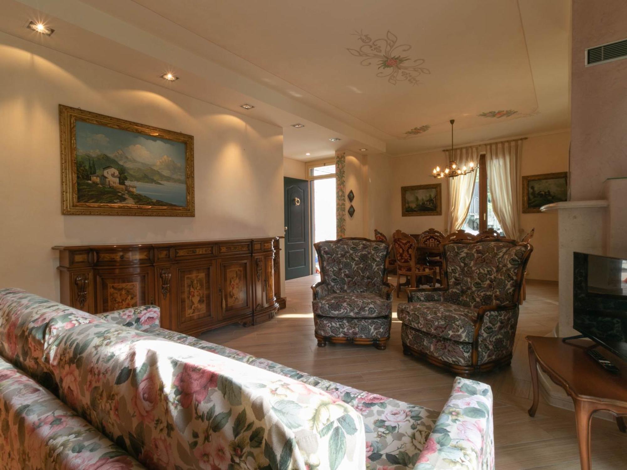 Villa Olcio - Al Lago Манделло-дель-Ларио Экстерьер фото