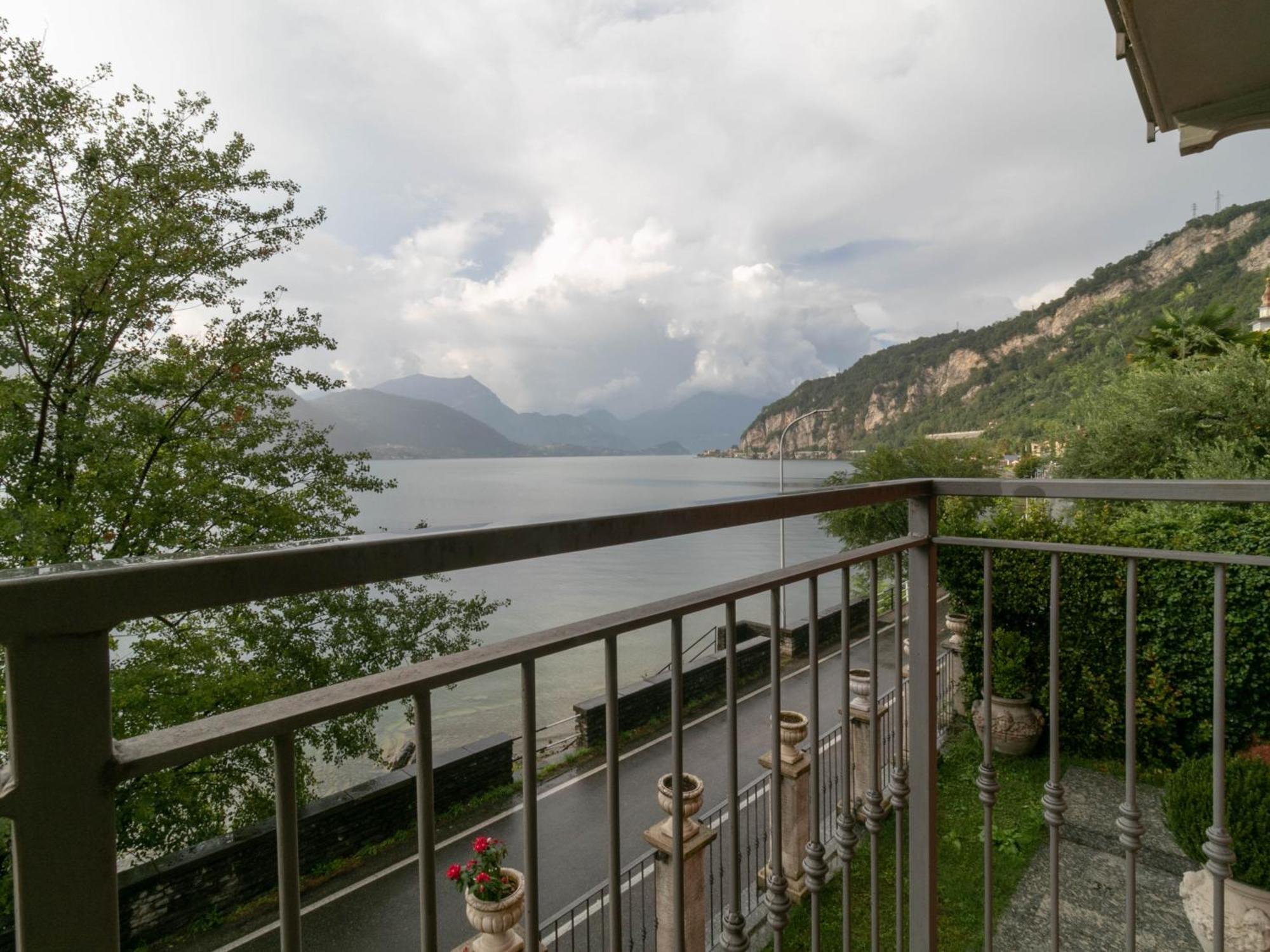 Villa Olcio - Al Lago Манделло-дель-Ларио Экстерьер фото